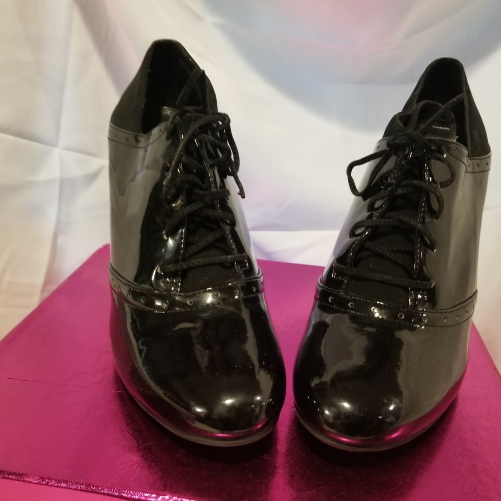 NIB Fioni Tate Oxford